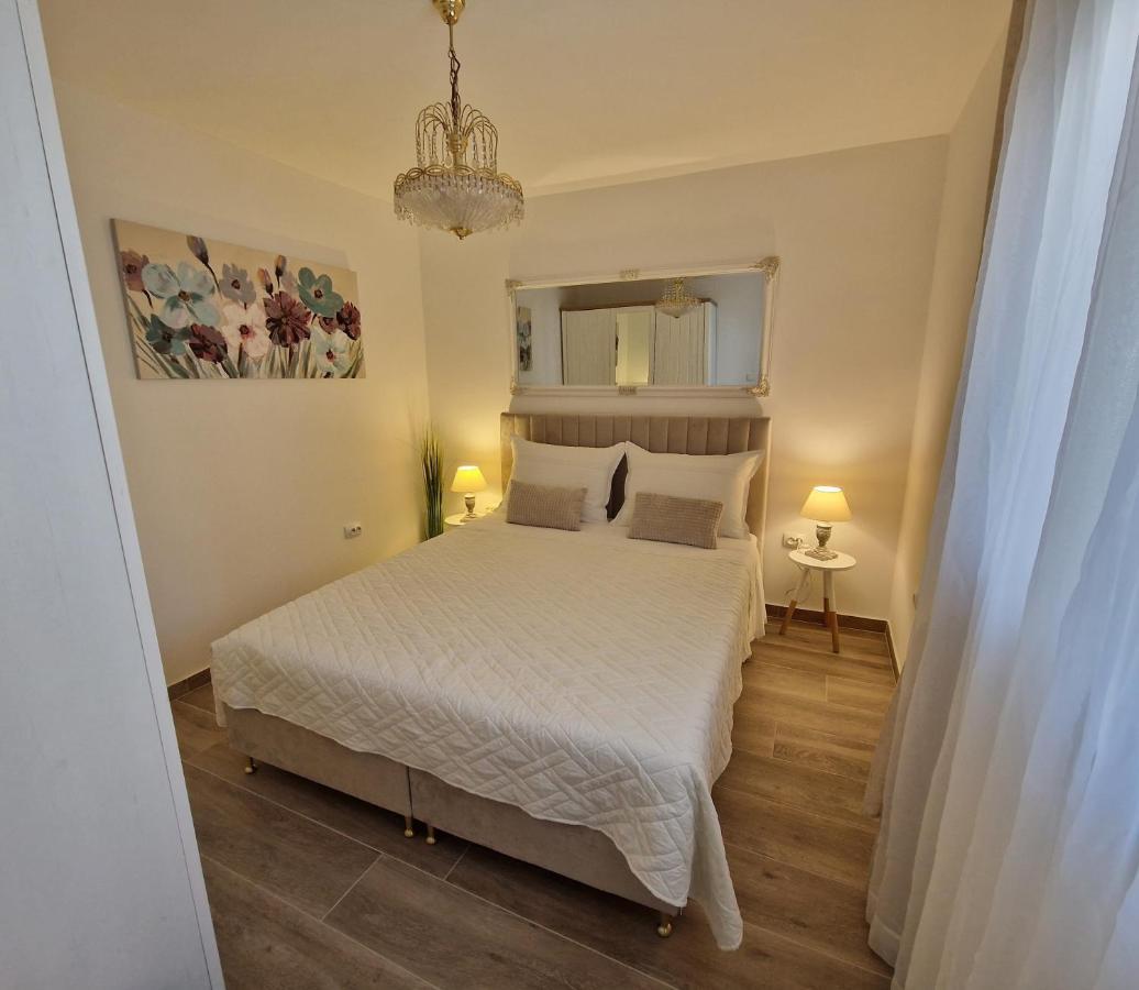 Apartments Duje สปลิท ภายนอก รูปภาพ